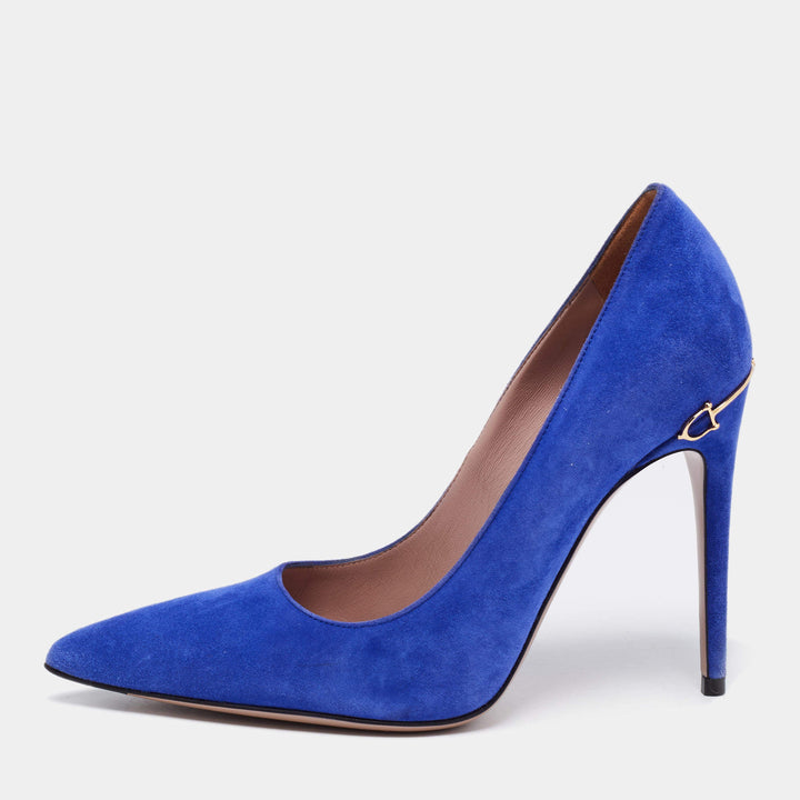 GUCCI DÉCOLLETÉ POINTED-TOE HORSEBIT SUEDE PUMPS