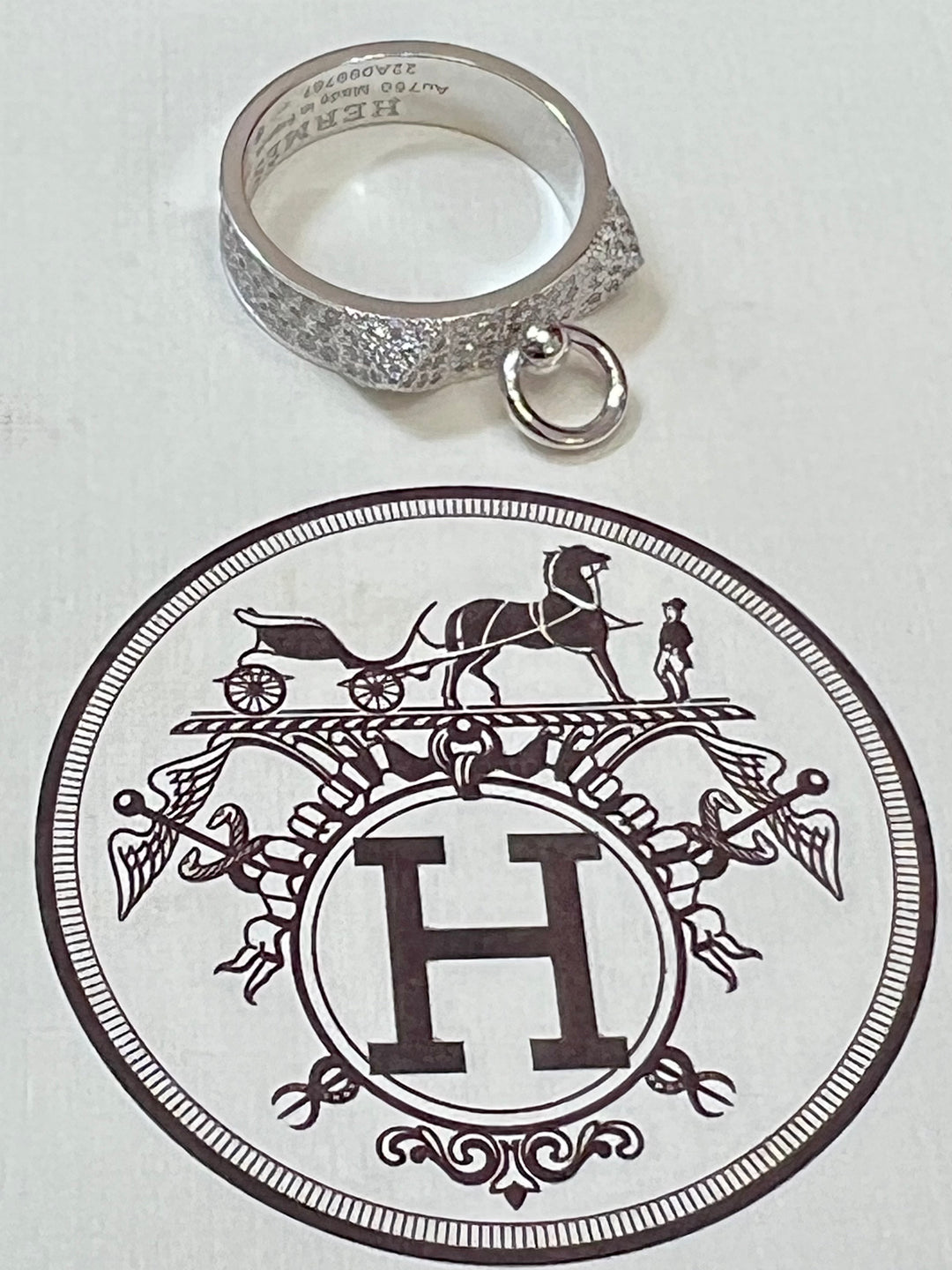 HERMÈS 18K WHITE GOLD DIAMOND PM COLLIER DE CHIEN PAVE RING