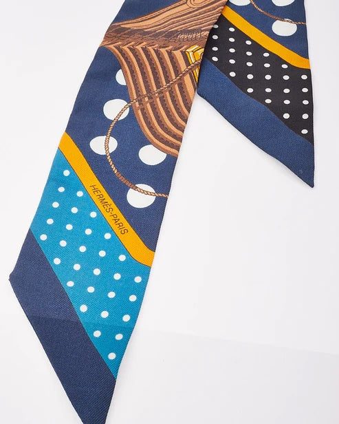 HERMÈS COBALT CLIC CLAC A POIS TWILLY SILK SCARF