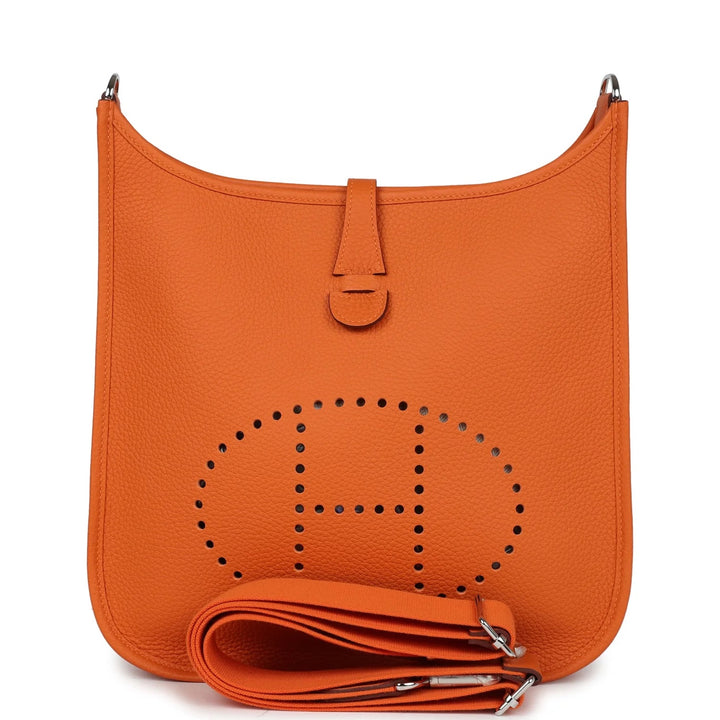 HERMÈS EVELYNE III PM CLEMENCE SHOULDER BAG IN ORANGE
