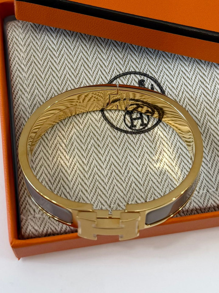 HERMÈS CLIC CLAC H ENAMEL BRACELET PM – MARRON GLACÉ