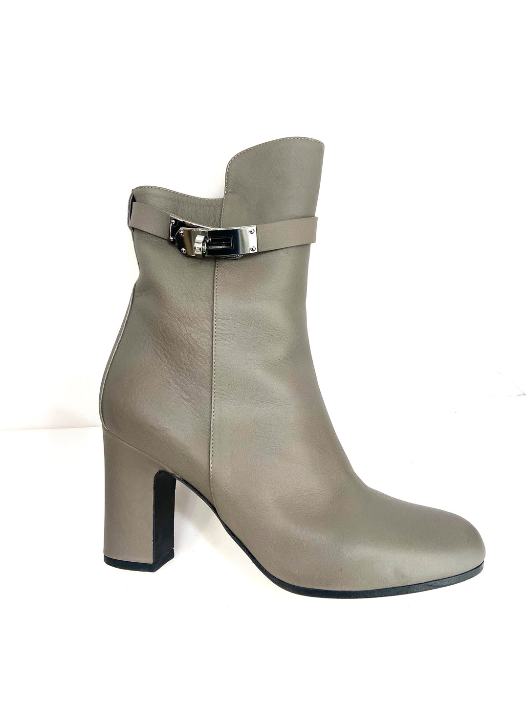 HERMÈS CALFSKIN LEATHER JOUEUSE ANKLE BOOTS