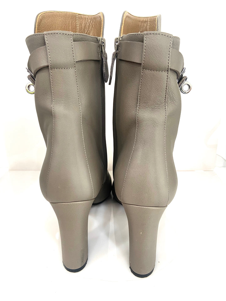 HERMÈS CALFSKIN LEATHER JOUEUSE ANKLE BOOTS