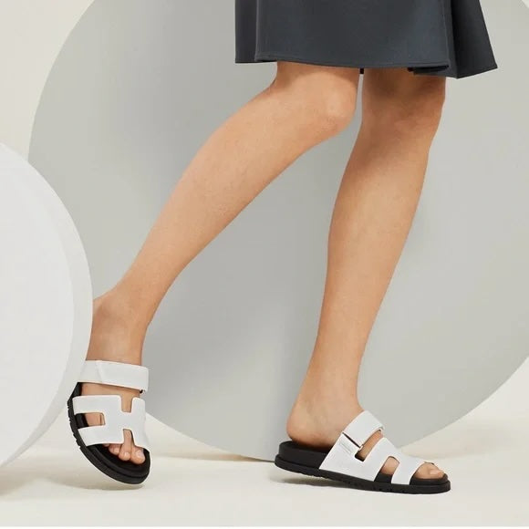 HERMÈS CHYPRE CALFSKIN LEATHER MULES