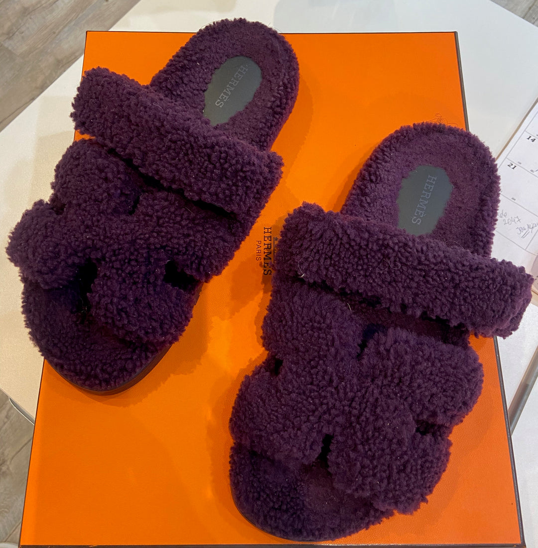 HERMÈS CHYPRE MONOGOLIAN LAMB MULE SANDALS