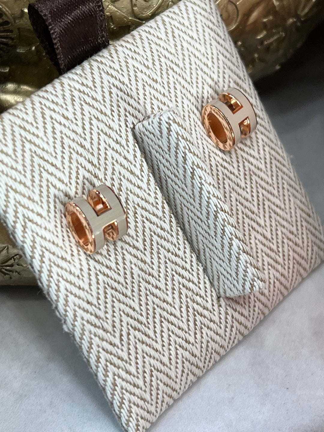 HERMÈS MINI POP H STUDD EARRINGS