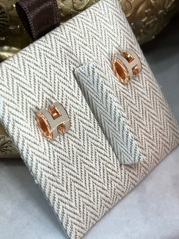HERMÈS MINI POP H STUDD EARRINGS