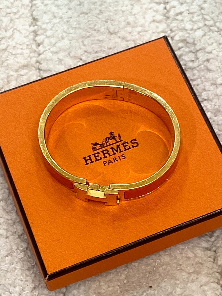 HERMÈS CLIC CLAC H ENAMEL BRACELET PM ORANGE