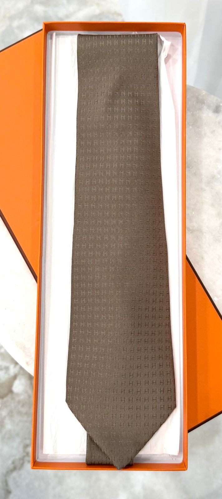 HERMÈS FAÇONNÉE H SILK TIE