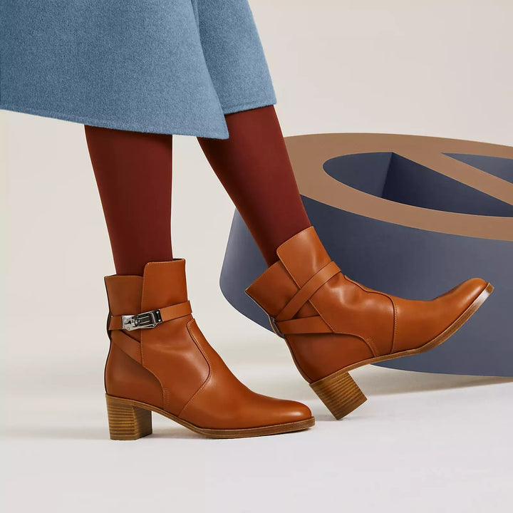 HERMÈS FRENCHIE 50 LEATHER ANKLE BOOTS – Caroline display picture 1