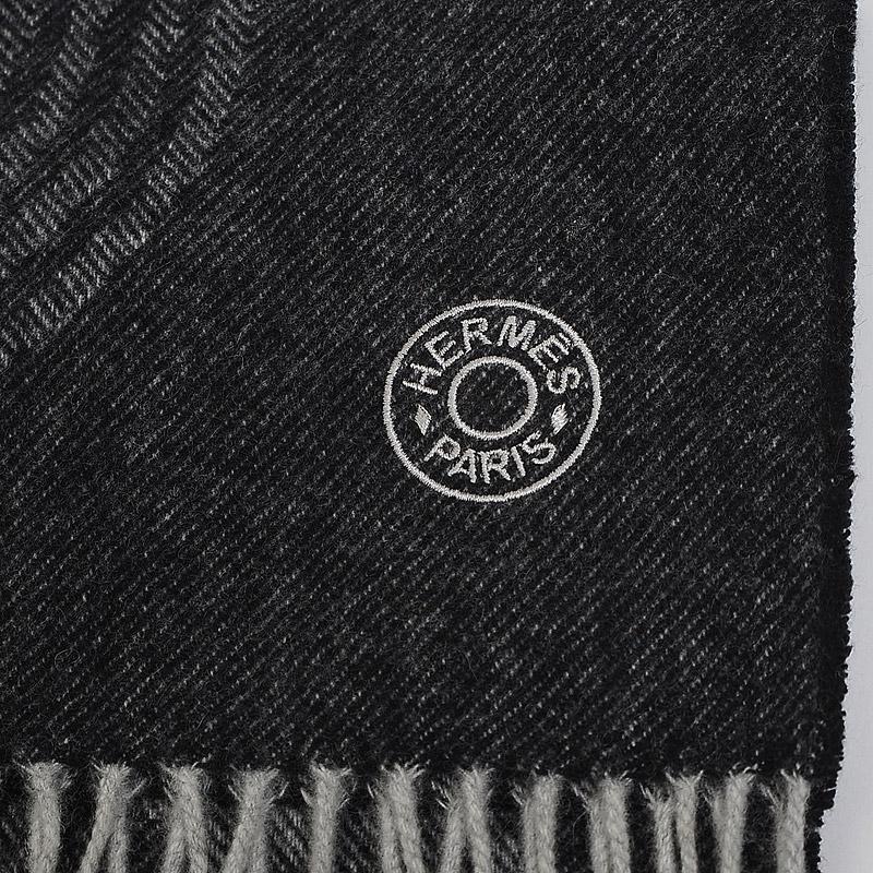 HERMÈS FRINGE CIRCUIT 24 GRAY CASHMERE UNISEX SCARF