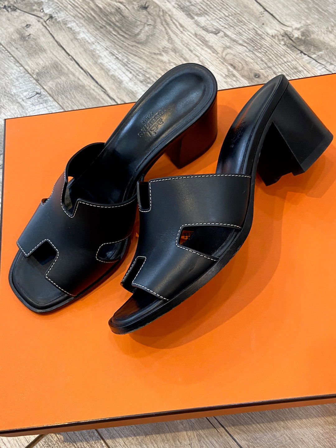 HERMÈS HELIA 60 CALFSKIN LEATHER MULE SANDALS