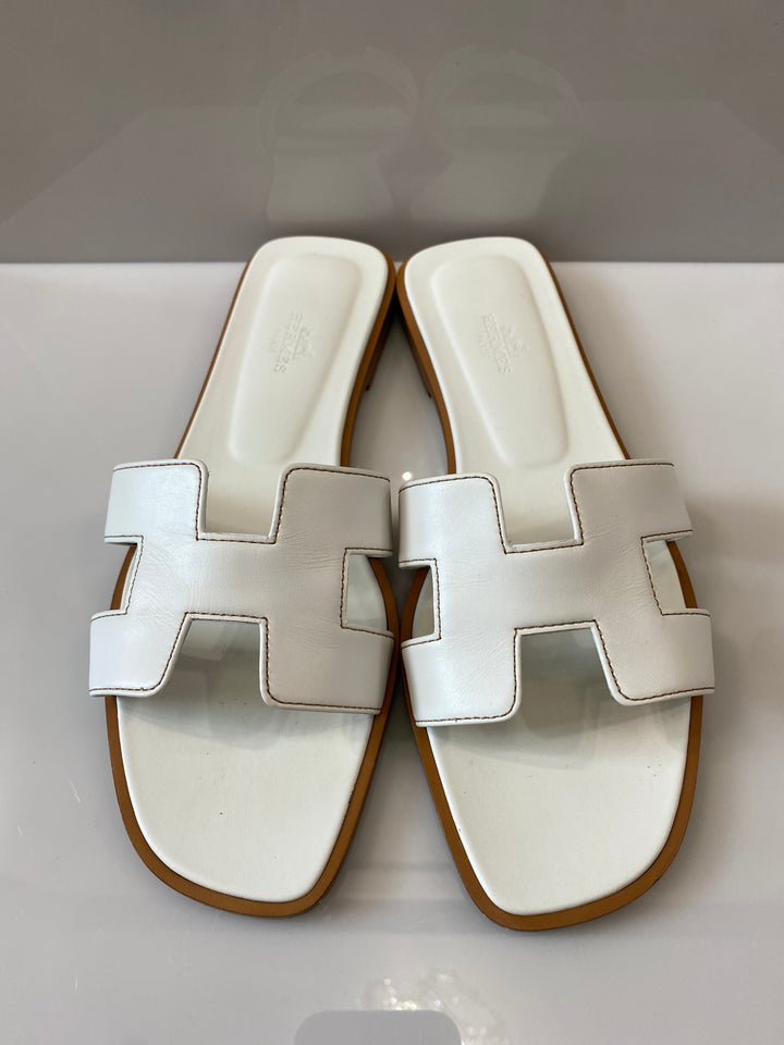 HERMÈS CALFSKIN LEATHER ORAN SANDALS