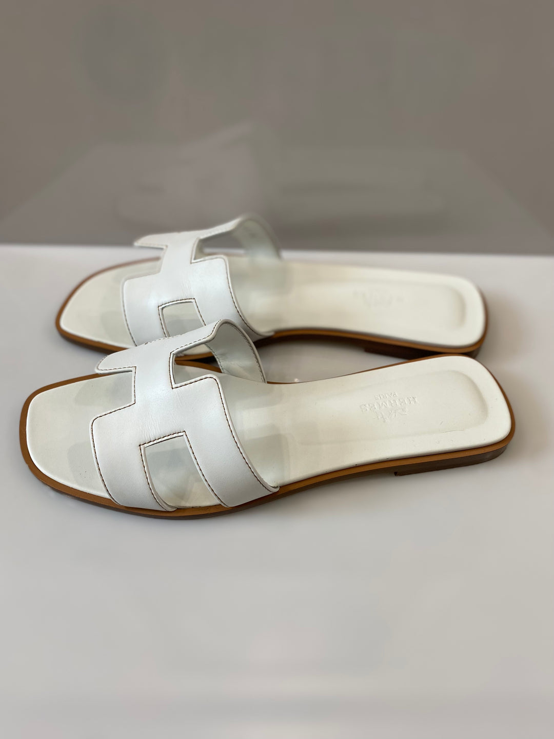 HERMÈS CALFSKIN LEATHER ORAN SANDALS