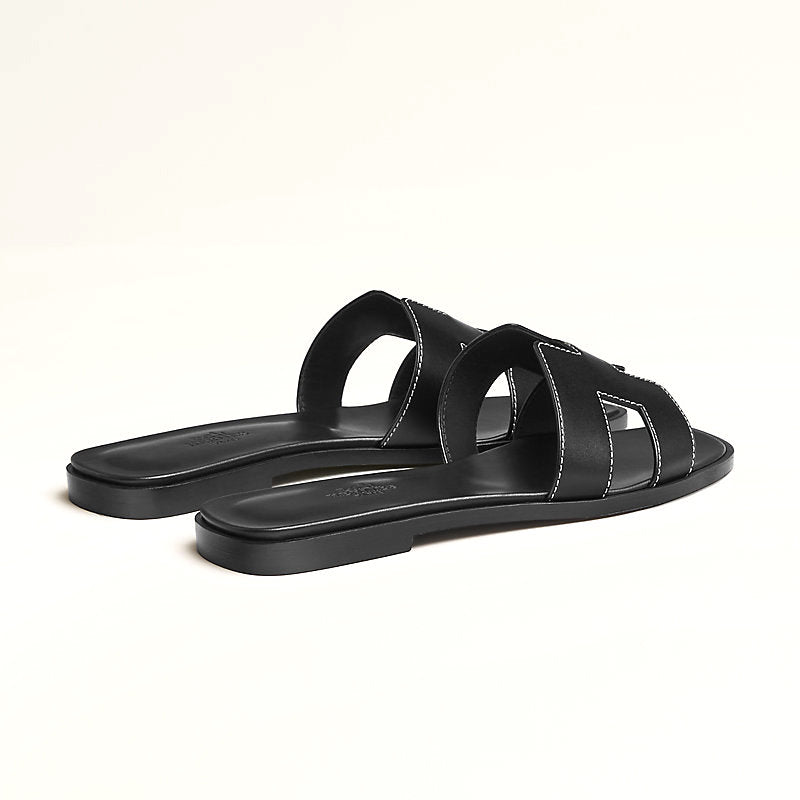 HERMÈS ORAN LEATHER SANDALS