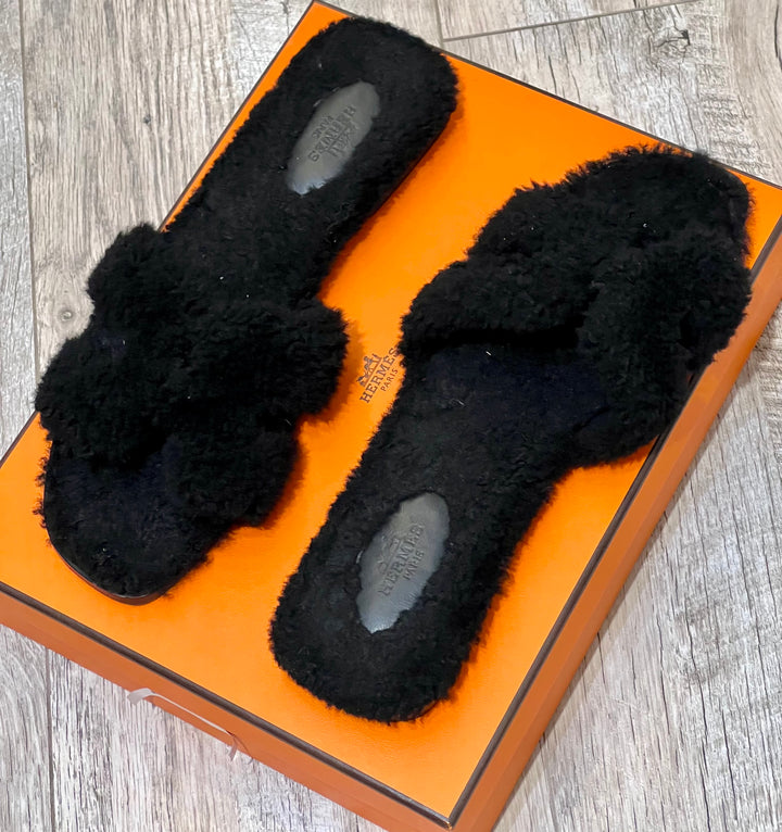 HERMÈS SHEARLING ORAN SANDALS