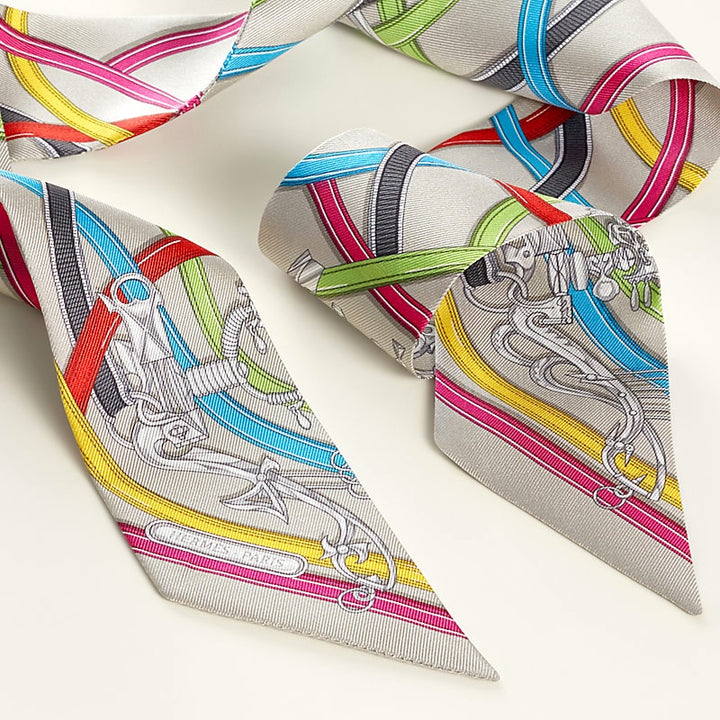 HERMÈS HARNAIS LÉGENDAIRE SILK TWILLY