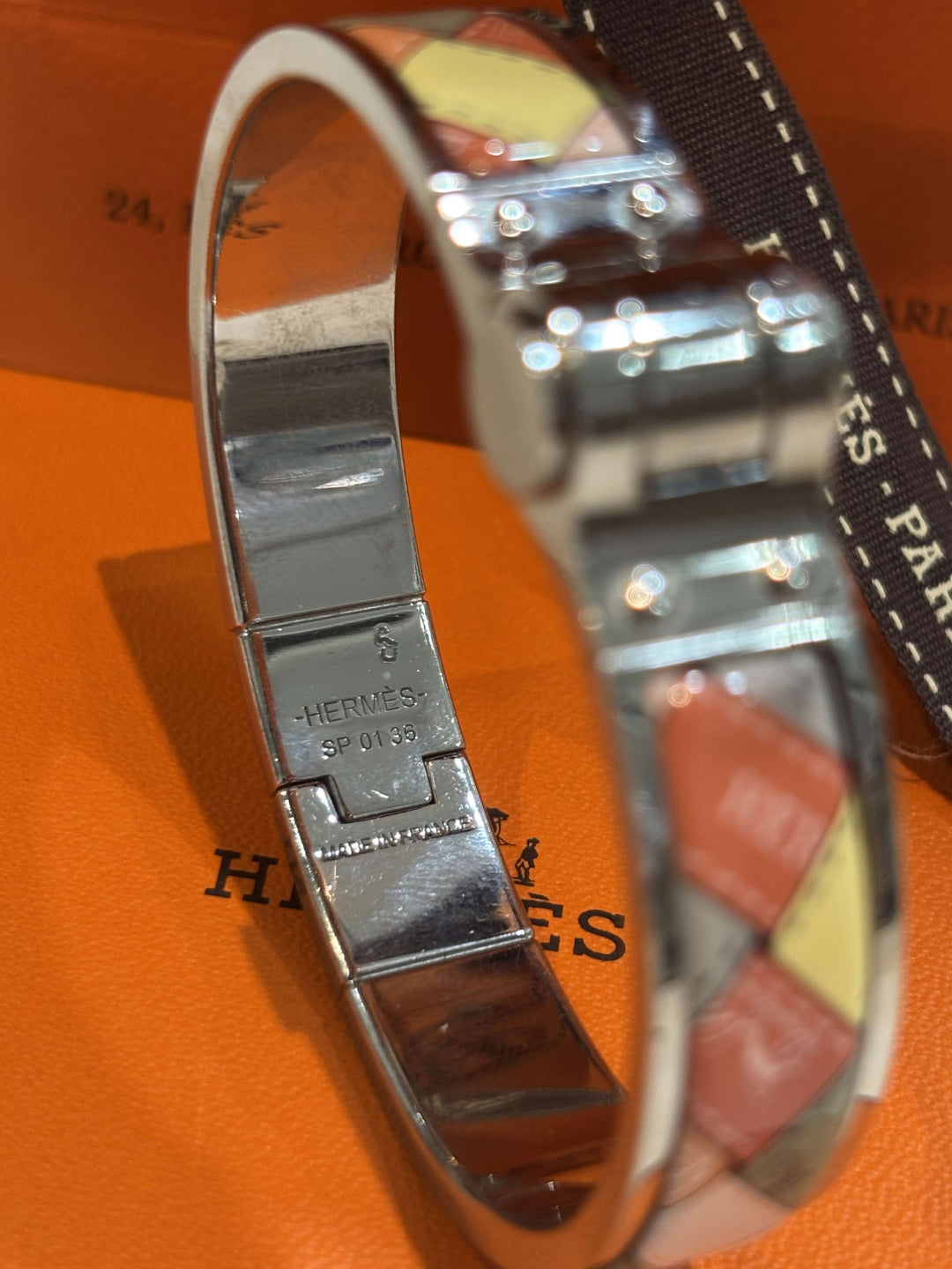 HERMÈS AU CARRE CHARNIERE BOLDUC BRACELET PM