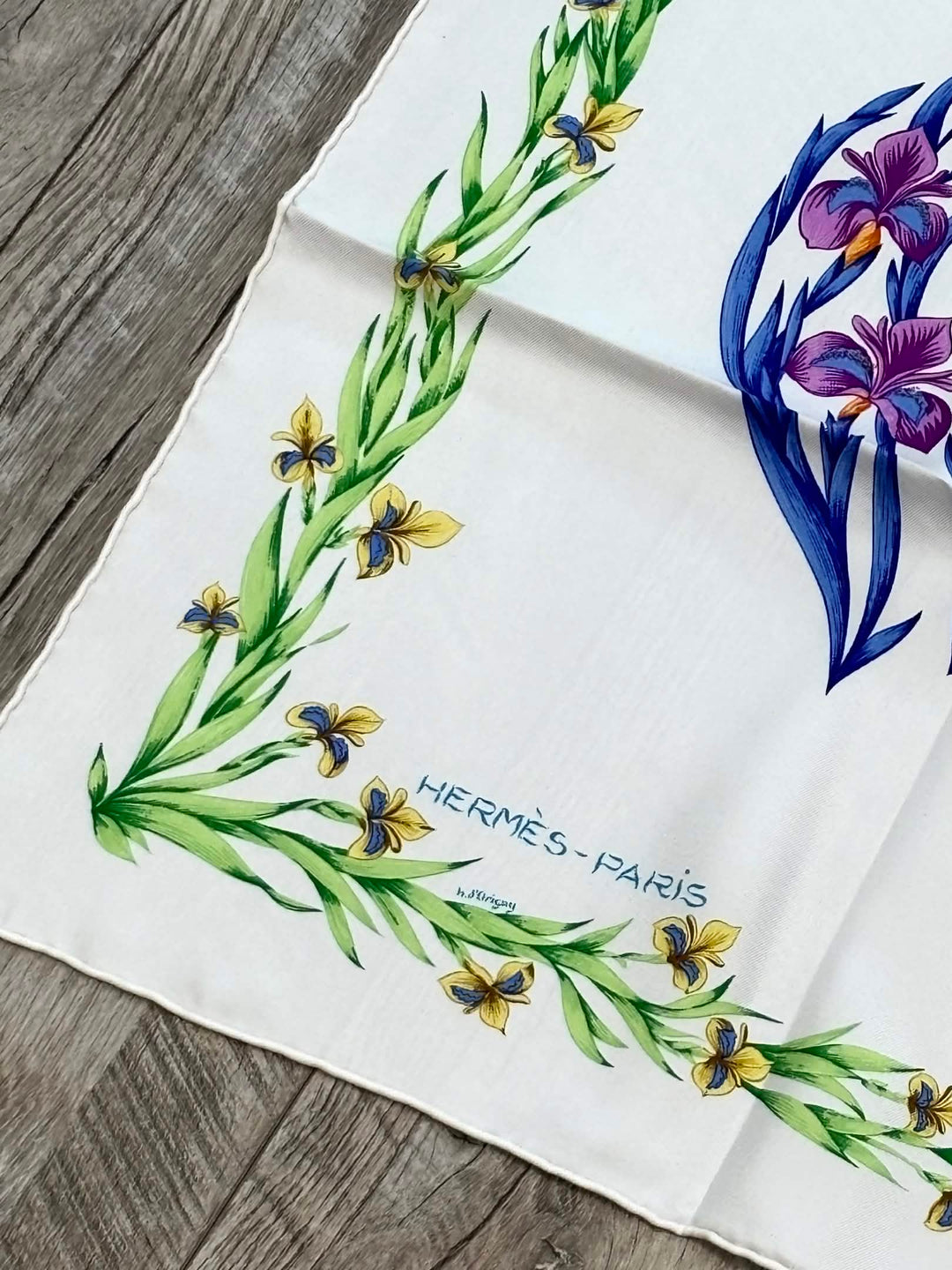 HERMÈS CHEVAL FLEURI LIMITED EDITION SCARF