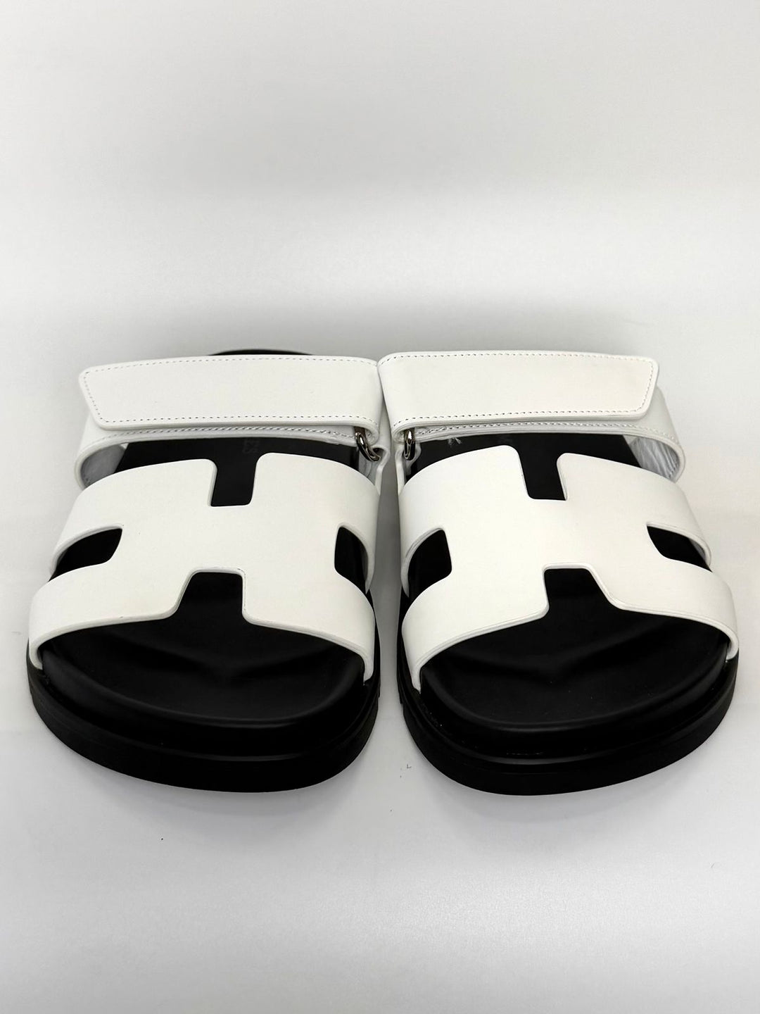 HERMÈS CHYPRE CALFSKIN LEATHER MULES
