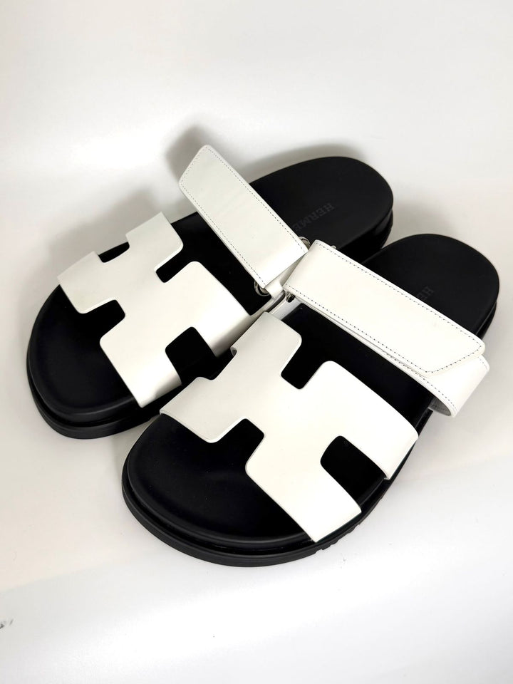 HERMÈS CHYPRE CALFSKIN LEATHER MULES