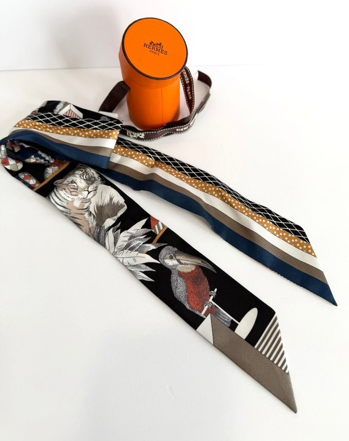 HERMÈS GRAND THÉÂTRE NOUVEAU SILK TWILLY