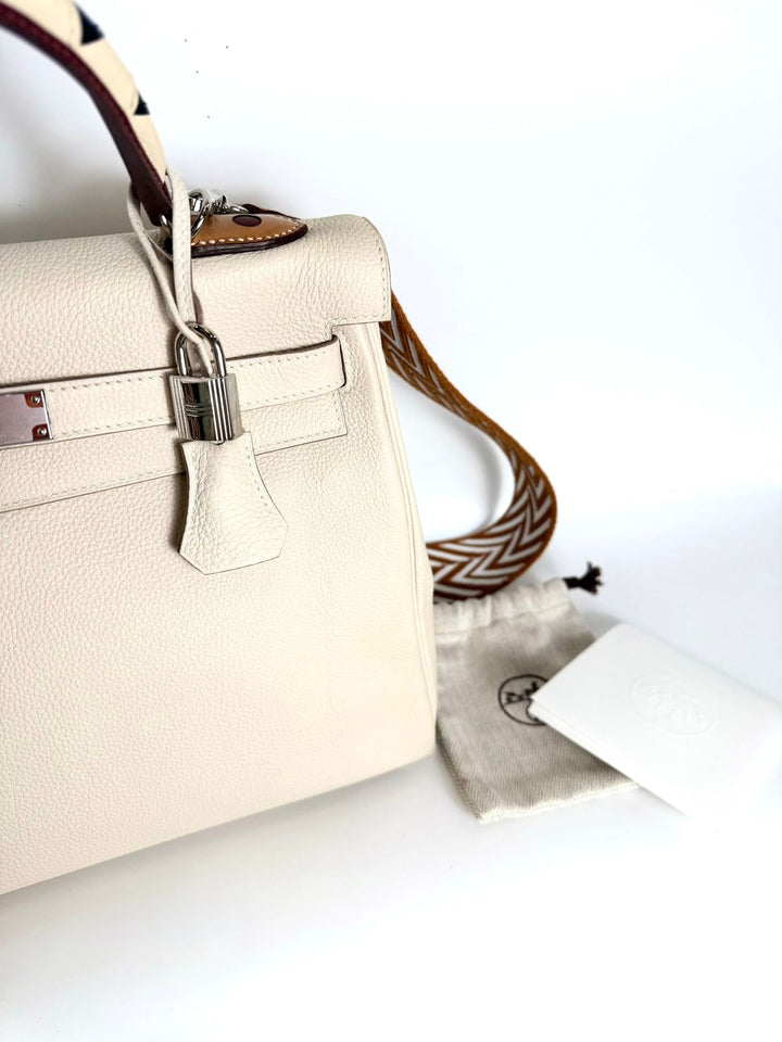 HERMÈS KELLY 32 RETOURNE “AU GALOP” TOGO LEATHER BAG