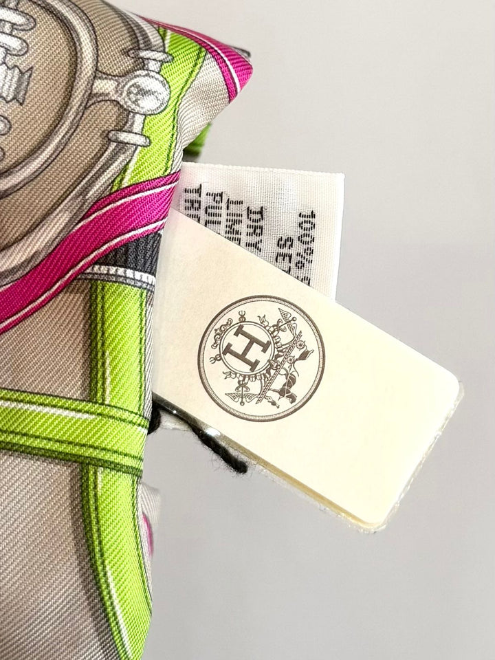 HERMÈS HARNAIS LÉGENDAIRE SILK TWILLY
