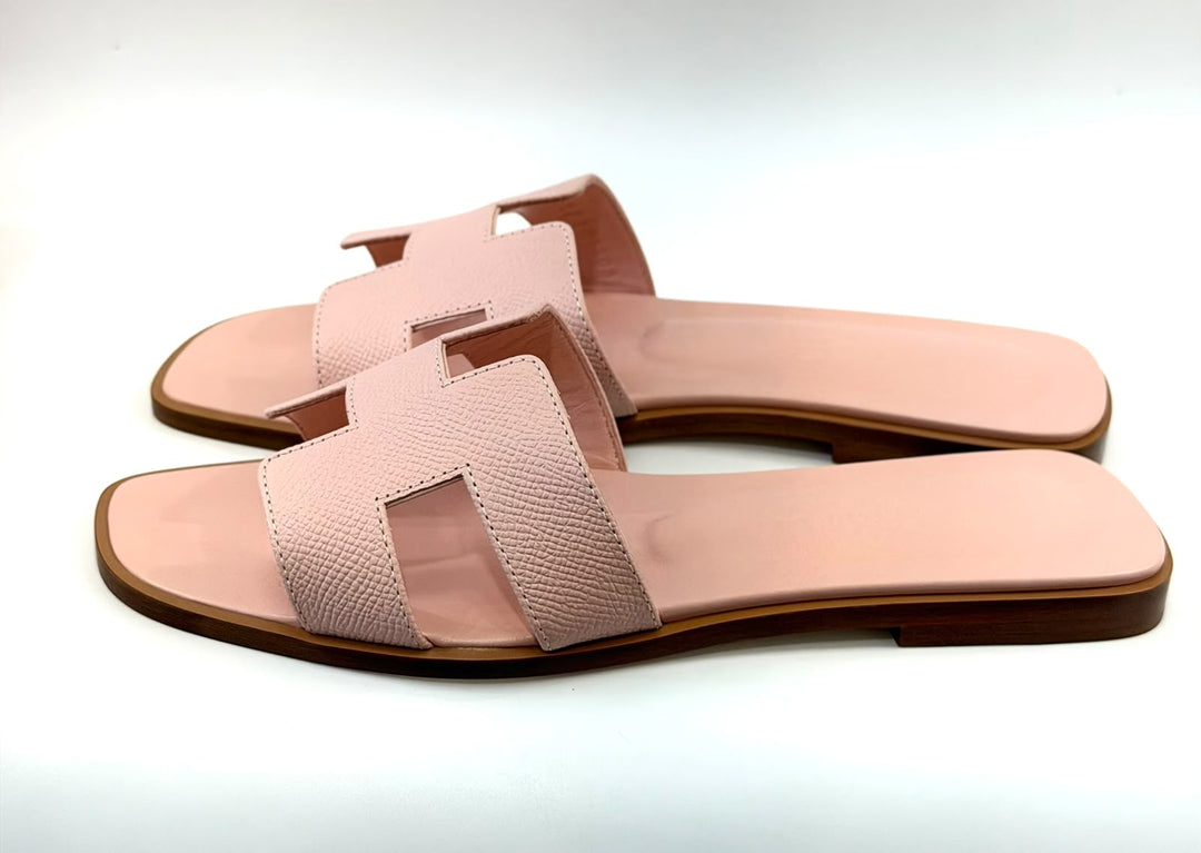 HERMÈS PINK LEATHER ORAN SANDALS
