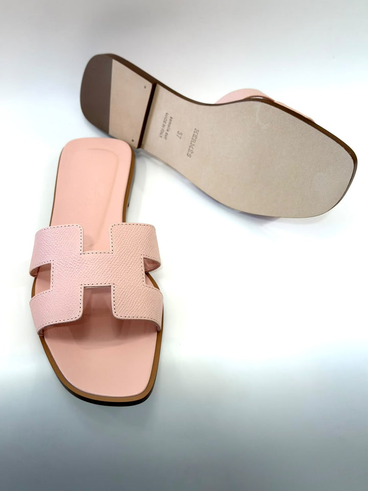 HERMÈS PINK LEATHER ORAN SANDALS