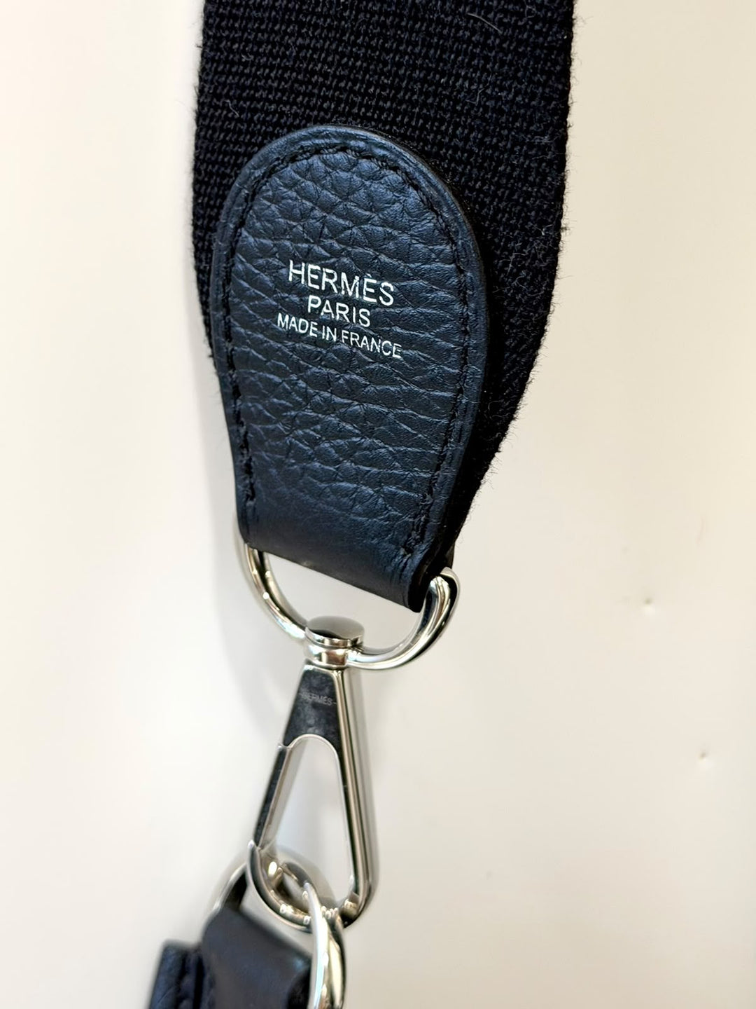 HERMÈS TAURILLON CLEMENCE LEATHER EVELYNE III GM CROSSBODY BAG