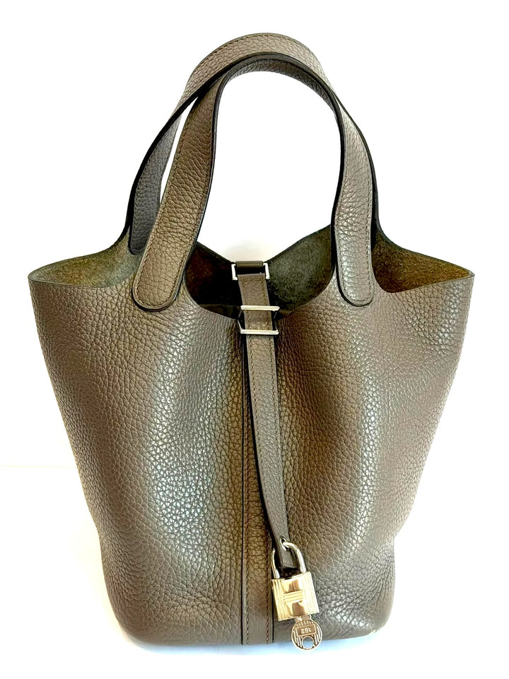 HERMÈS TAURILLON CLÉMENCE LEATHER PICOTIN LOCK 18 HANDBAG