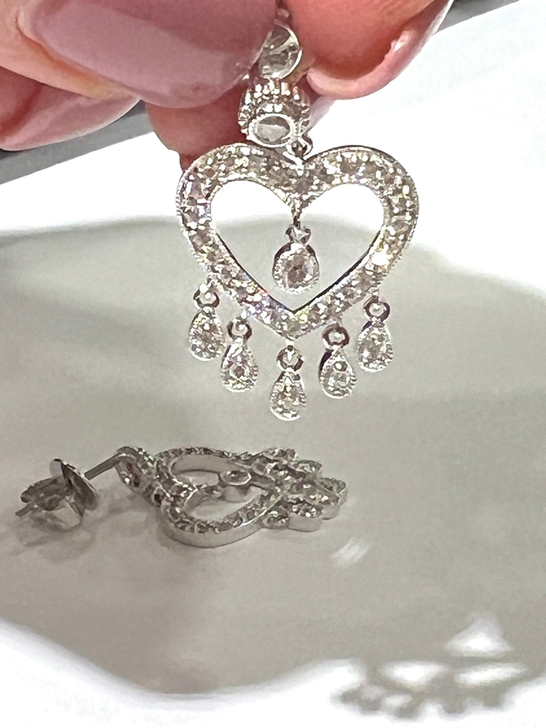 DIAMOND HEART 18K GOLD CHANDELIER EARRINGS