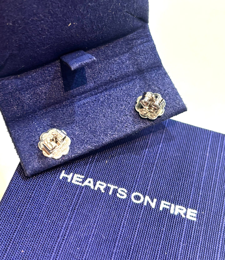 HEARTS ON FIRE 18K WHITE GOLD TESSA CIRCLE DIAMOND CLUSTER STUD EARRINGS