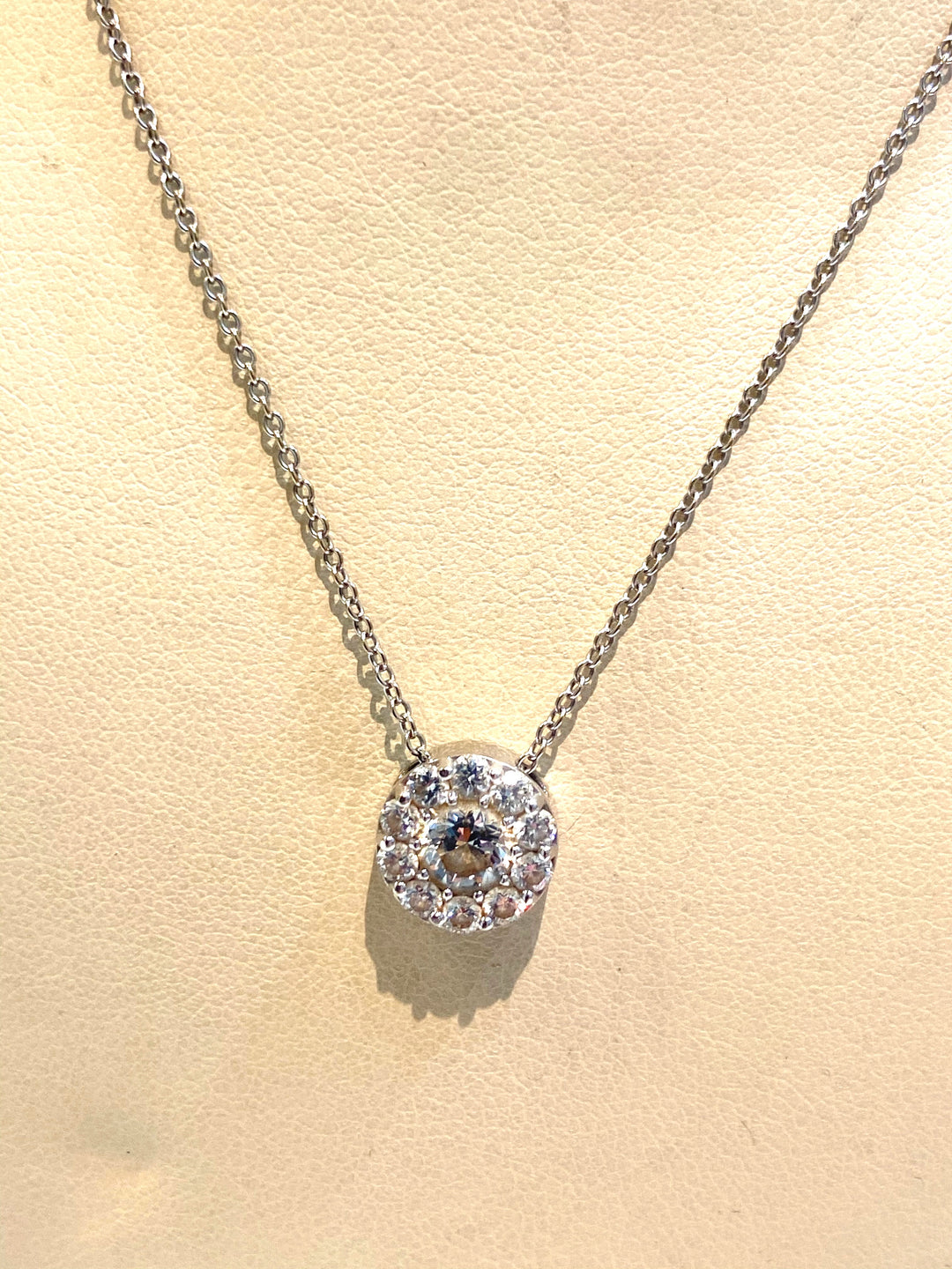 HEARTS ON FIRE FULFILLMENT 18K WHITE GOLD DIAMOND PENDANT NECKLACE