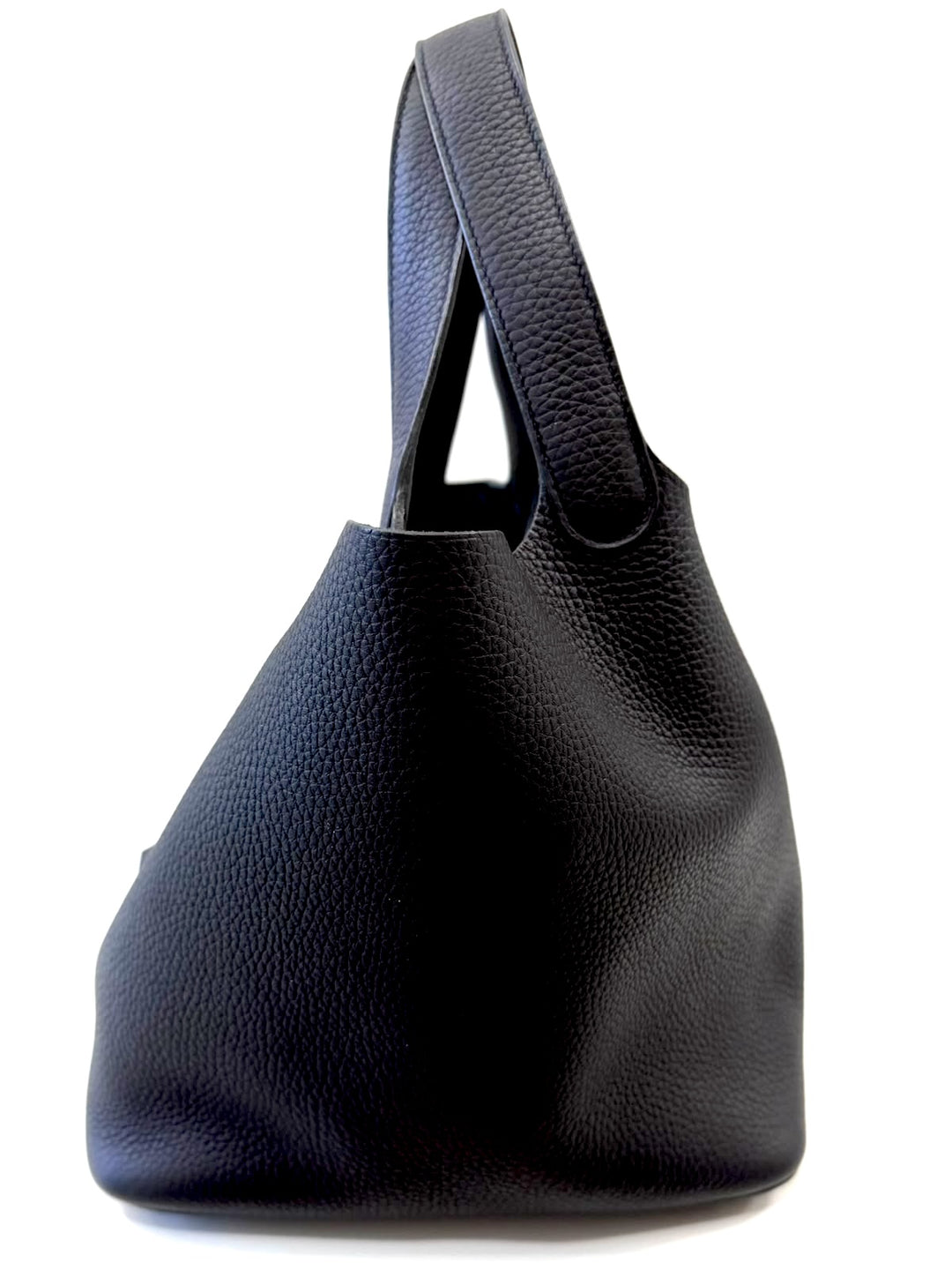 HERMÈS TAURILLON CLÉMENCE LEATHER PICOTIN LOCK 22 BUCKET BAG