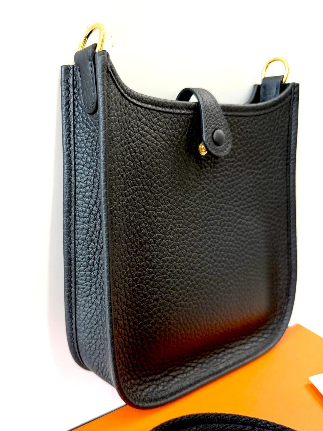 HERMÈS EVELYNE 16 AMAZONE TAURILLON CLEMENCE LEATHER CROSSBODY BAG IN NOIR