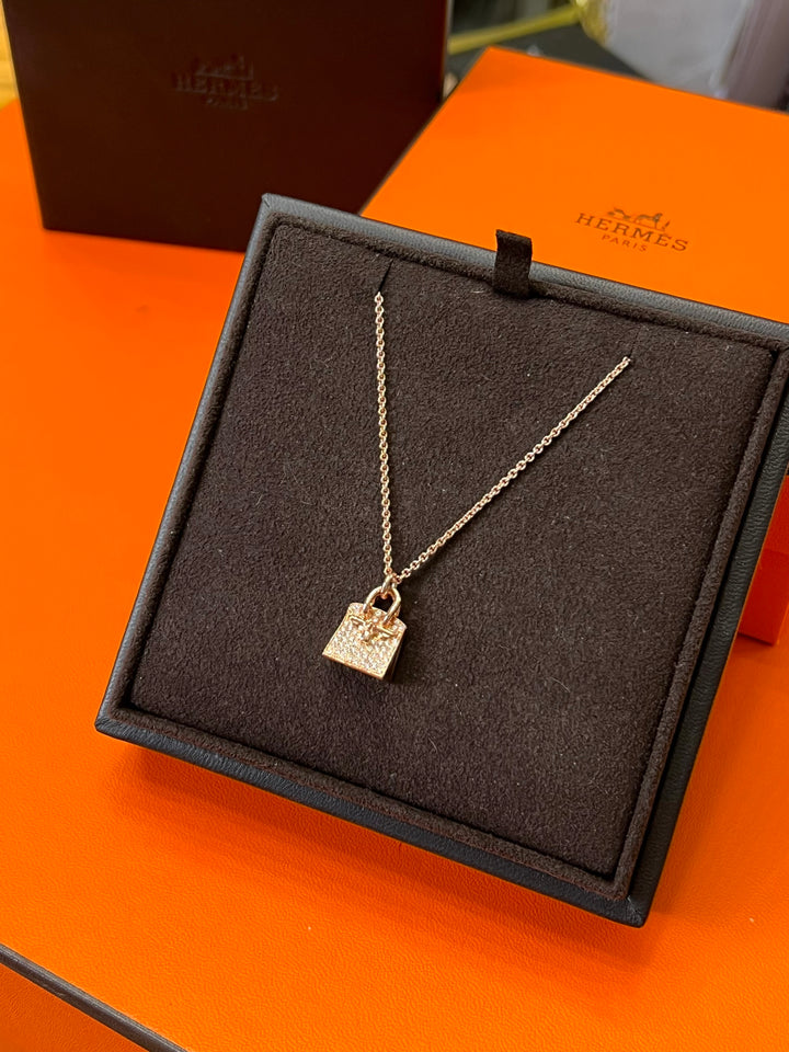 HERMÈS AMULETTES 18K ROSE GOLD DIAMONDS BIRKIN PENDANT NECKLACE