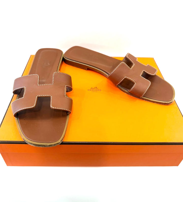 HERMÈS BOX CALFSKIN LEATHER ORAN MULES