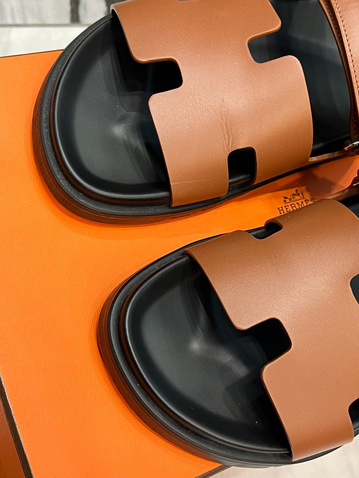 HERMÈS CALFSKIN LEATHER CHYPRE MULES