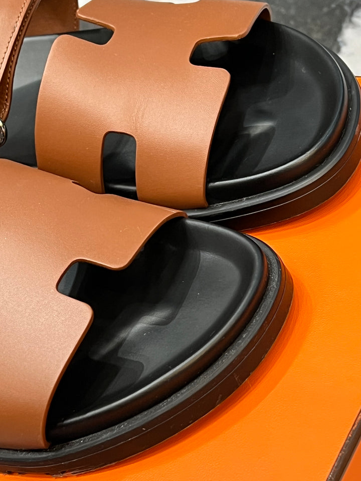 HERMÈS CALFSKIN LEATHER CHYPRE MULES