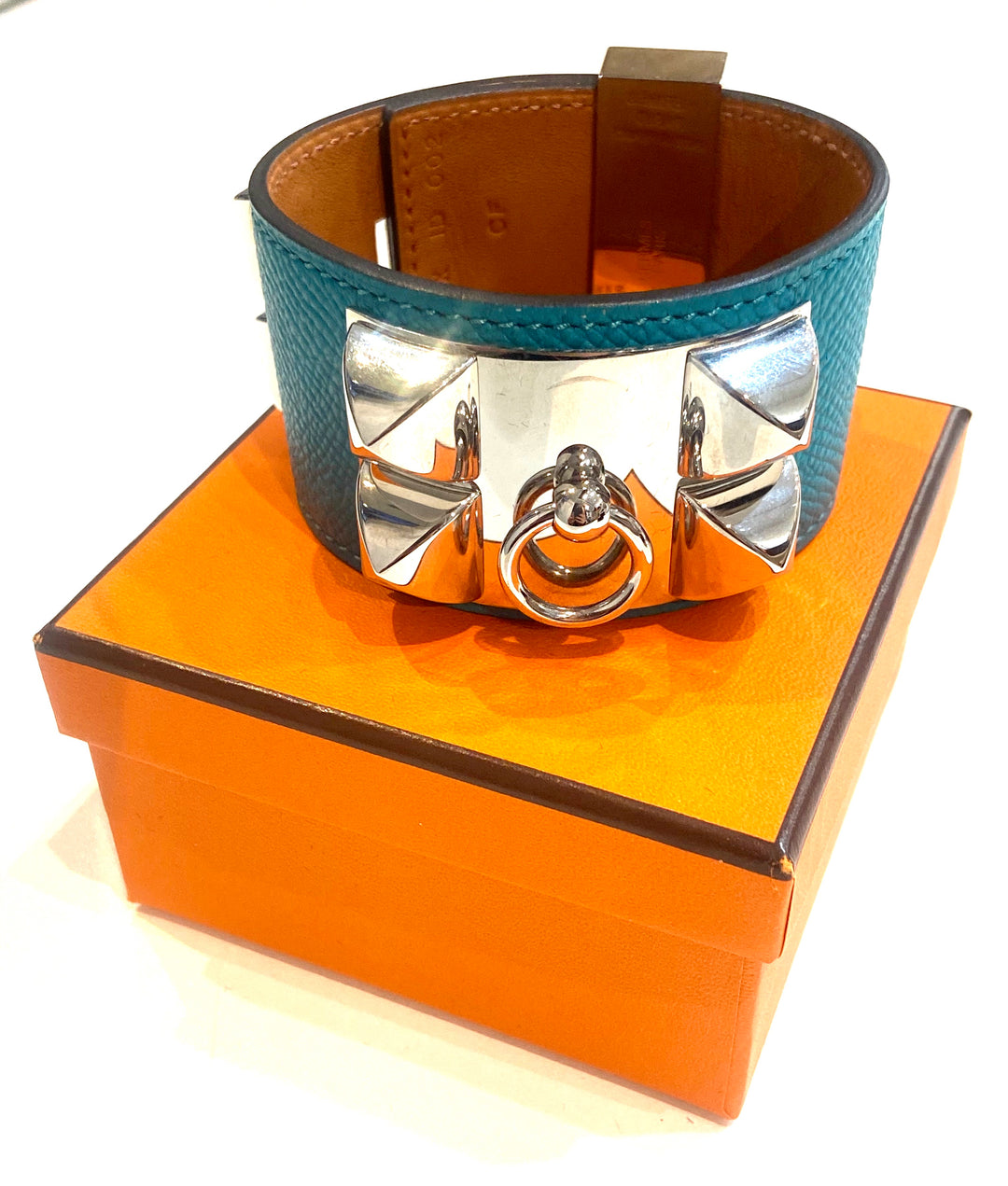 HERMÈS COLLIER DE CHIEN CUFF EPSOM LEATHER BRACELET