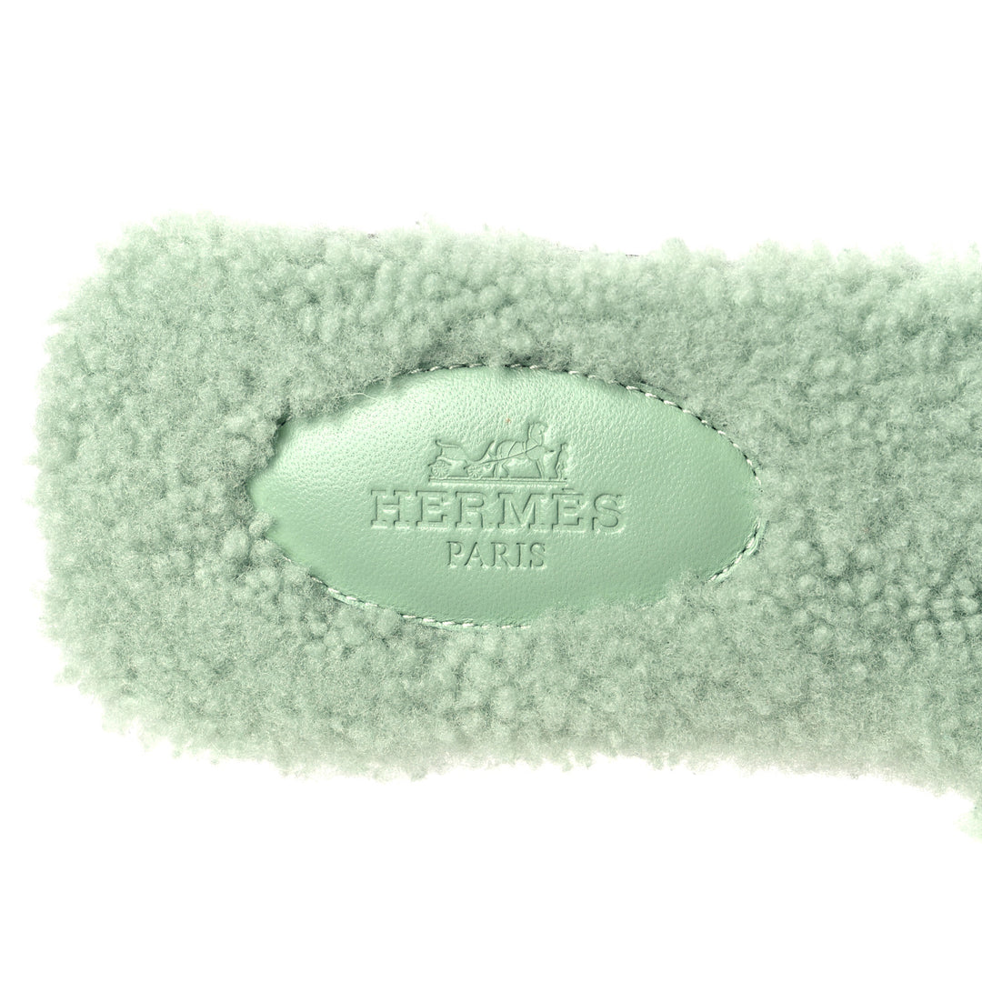 HERMÈS WOOLSKIN ORAN SANDALS IN VERT D&