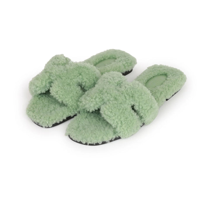 HERMÈS WOOLSKIN ORAN SANDALS IN VERT D&