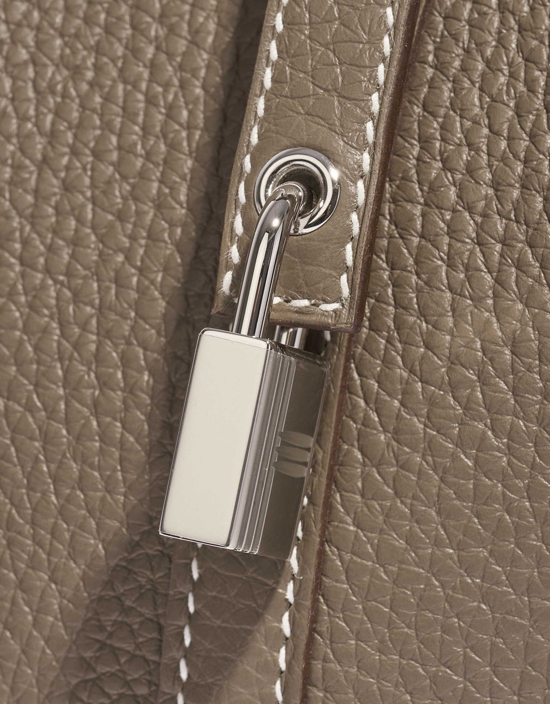 HERMÈS TAURILLON CLÉMENCE LEATHER PICOTIN LOCK 18 HANDBAG