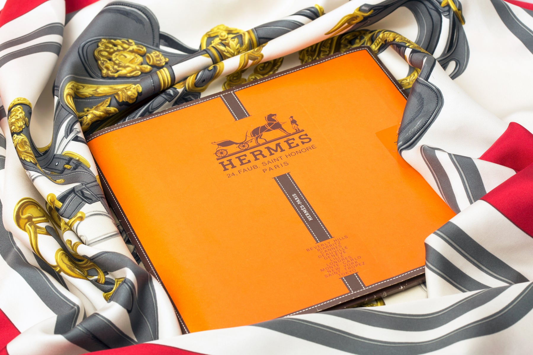 LOUIS VUITTON MONOGRAM FLOWER HOBO BAG Caroline s Fashion Luxuries louis-vuitton-monogram-flower-hobo-bag-caroline-s-fashion-luxuries