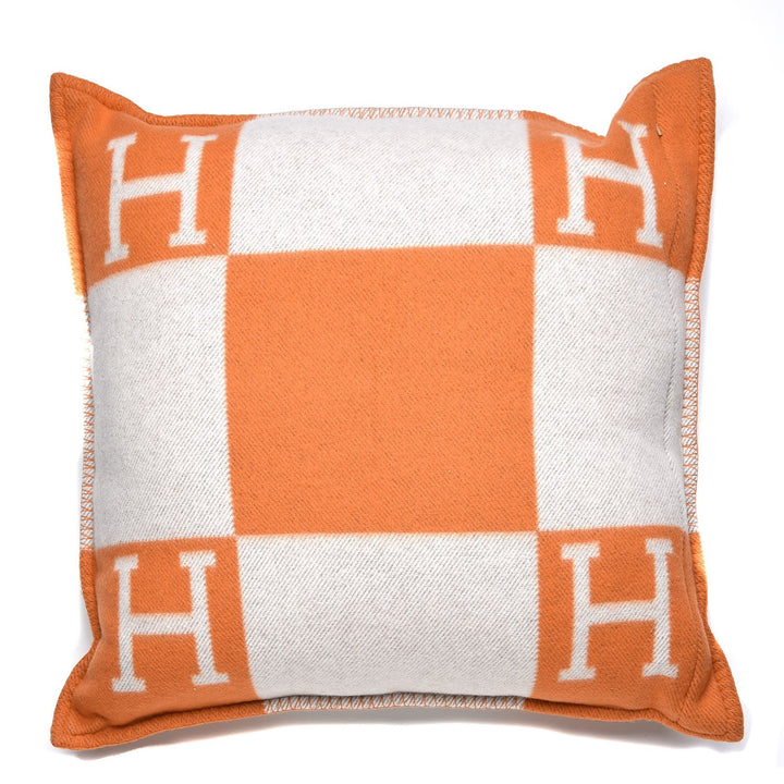 HERMÈS AVALON ECRU &amp; POTRRON SIGNATURE H PILLOW CASE