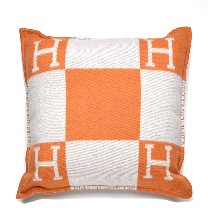 HERMÈS AVALON ECRU &amp; POTRRON SIGNATURE H PILLOW CASE