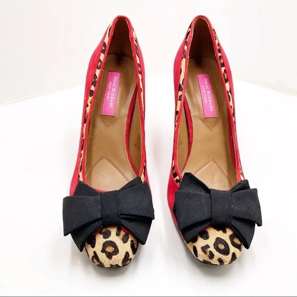 ISAAC MIZRAHI NY SUEDE LEOPARD PRINT BOW PUMPS