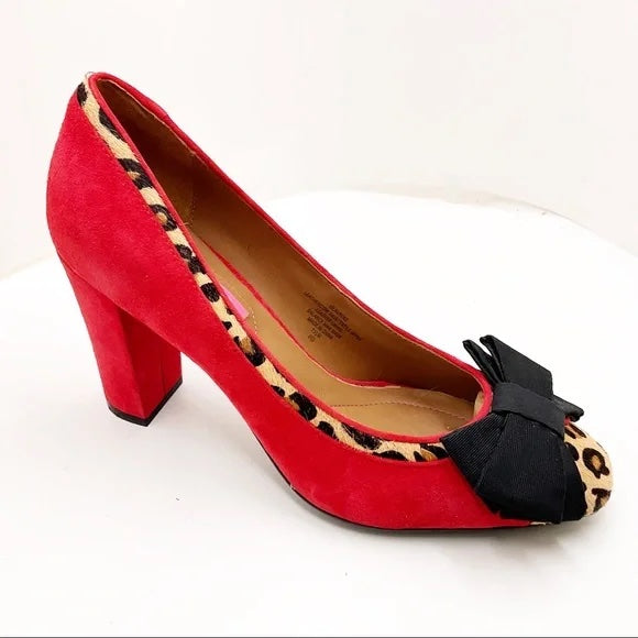 ISAAC MIZRAHI NY SUEDE LEOPARD PRINT BOW PUMPS